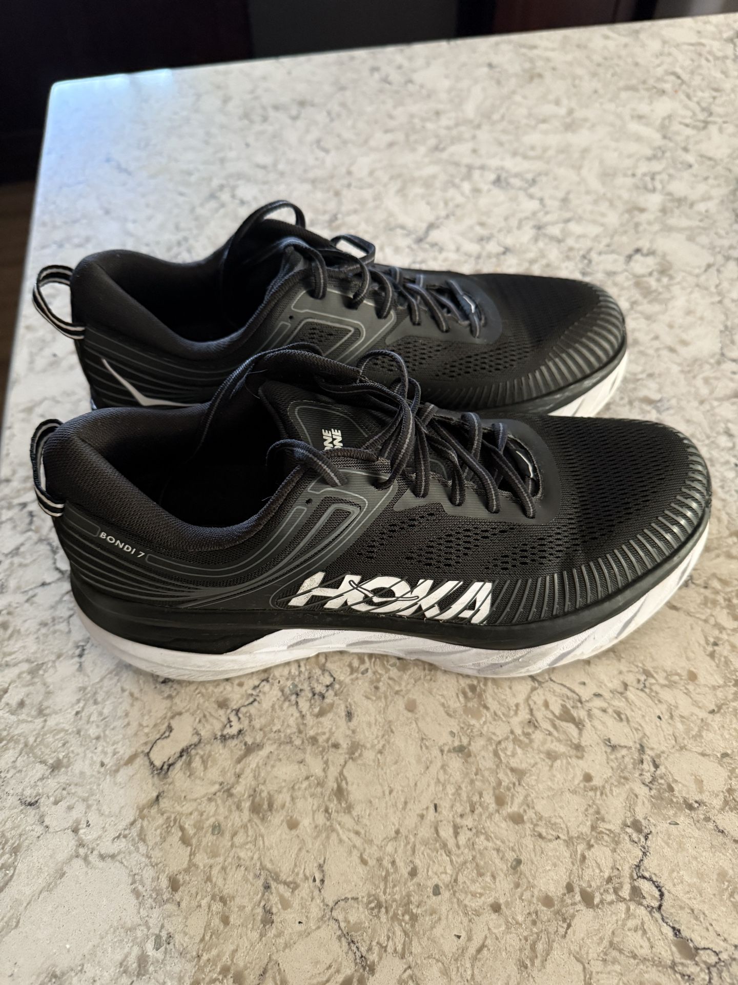 Hoka Bondi 7