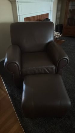 Leather chair and ottoman