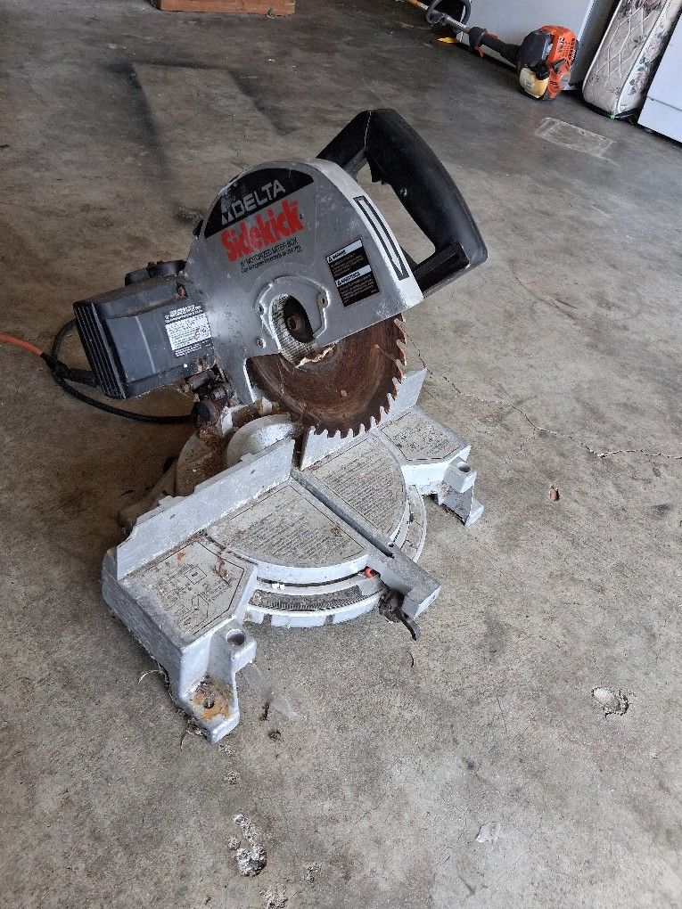 Delta 10" Moterized Miter Box