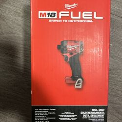 Milwaukee 1/4 Impact Drill 