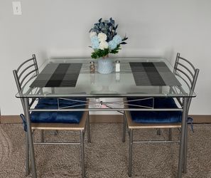 Dining set with 4 chairs
