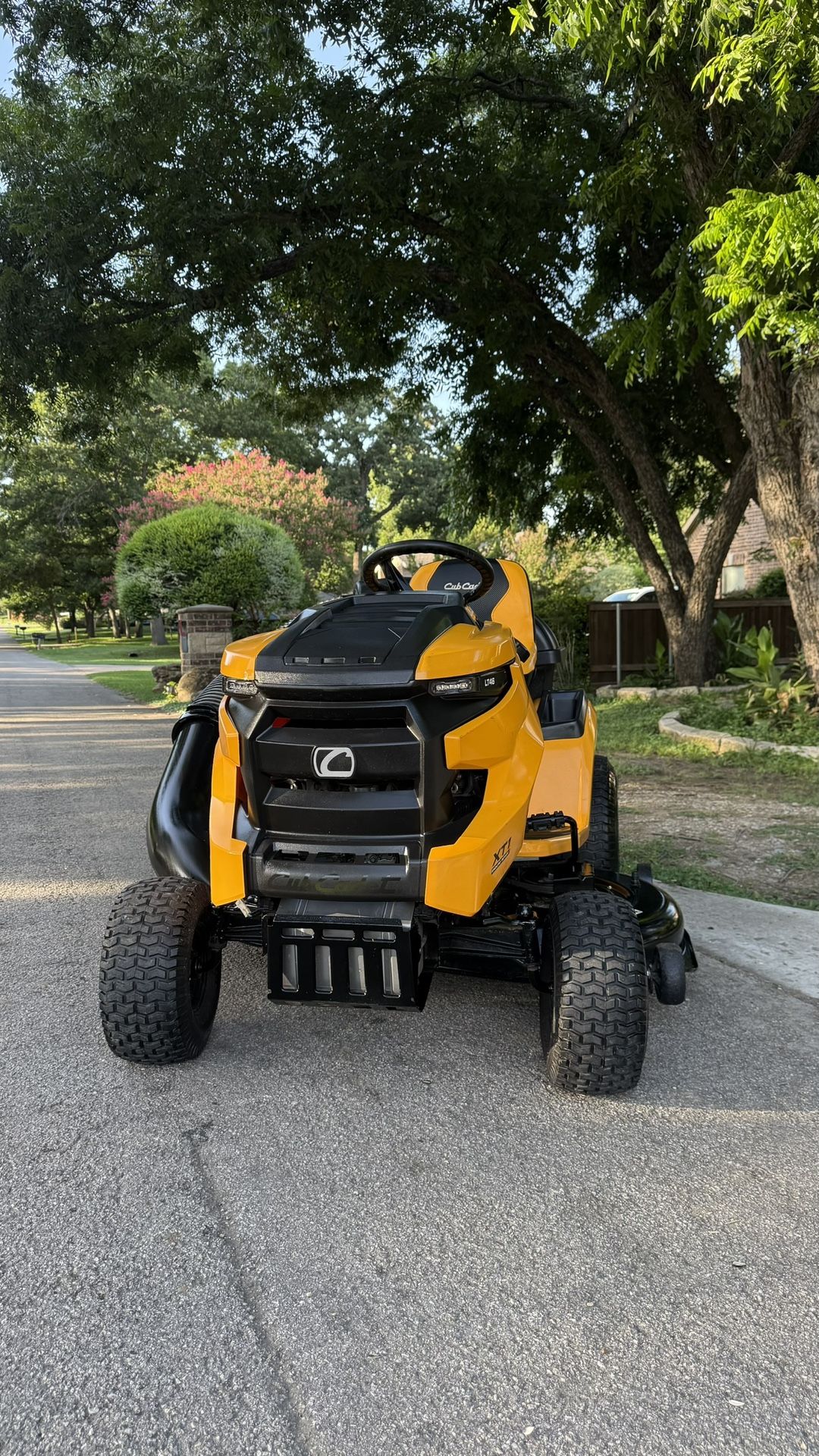 2022 New Cub cadet xt1 46 " zero turn mower// John Deere// Toro Timecutter//cub Cadet // Honda// Ariens Apex//