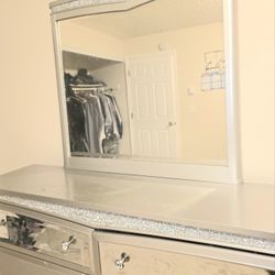 Grey Queen Dressing Table/ Mirror 