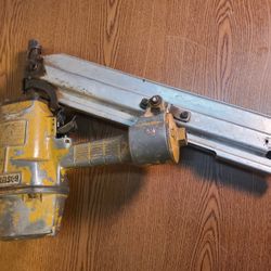 BOSTITCH High Power Round Head Stick Framing Nailer. 