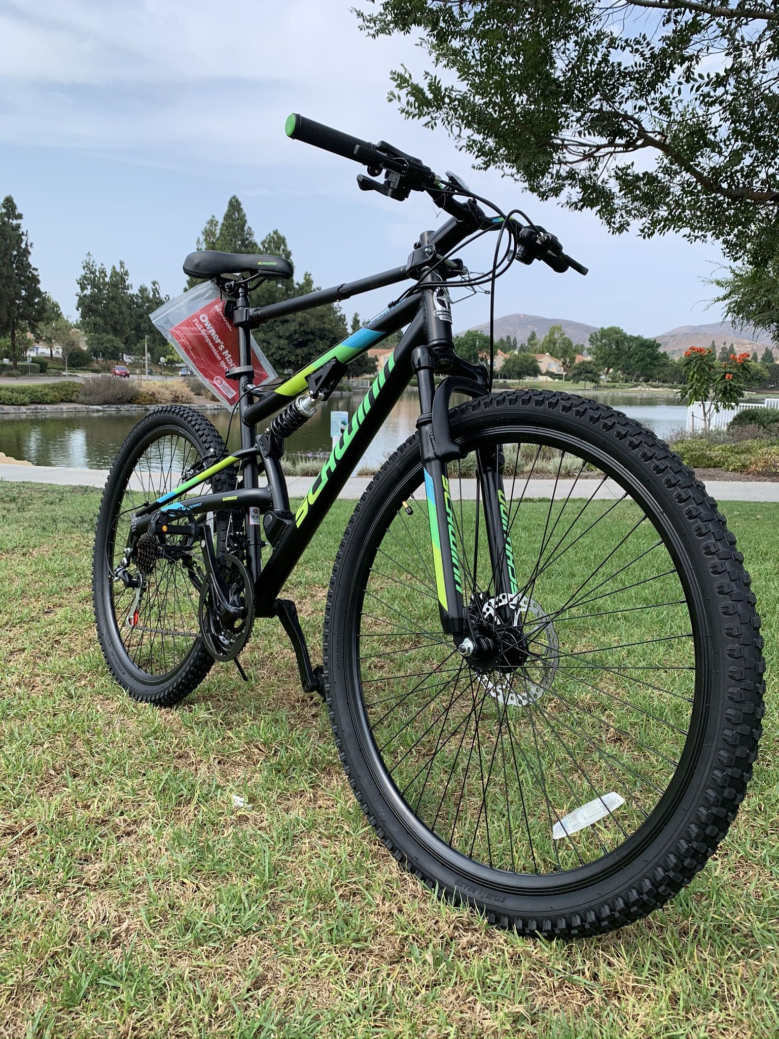 New Awesome 😎 Schwinn 29” Tires! Full Suspension 21 Speeds Disk