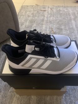 Adidas Bounce New Size 8.5
