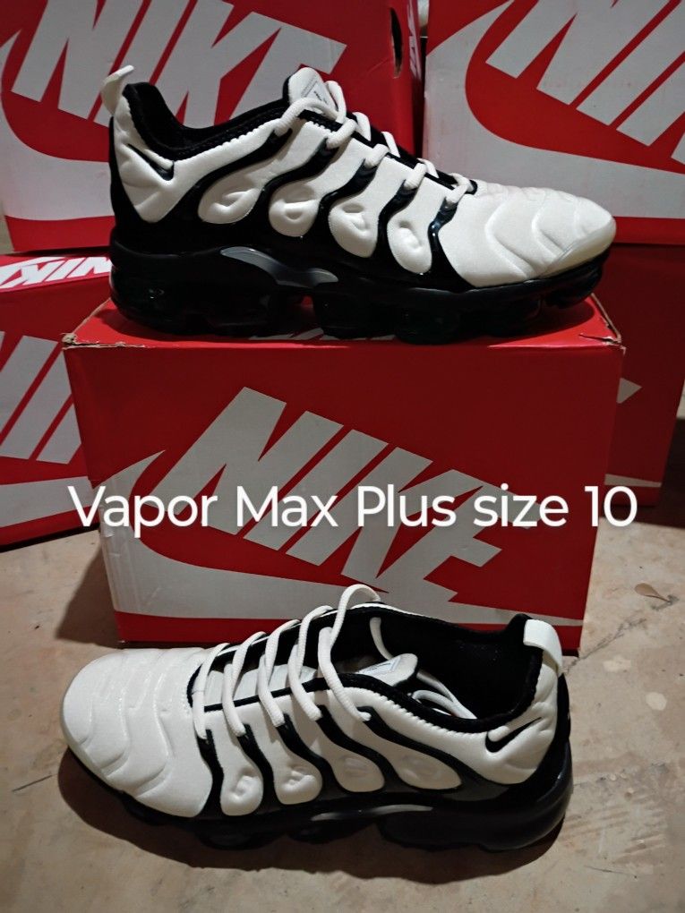 Vapor Max Plus Size 10