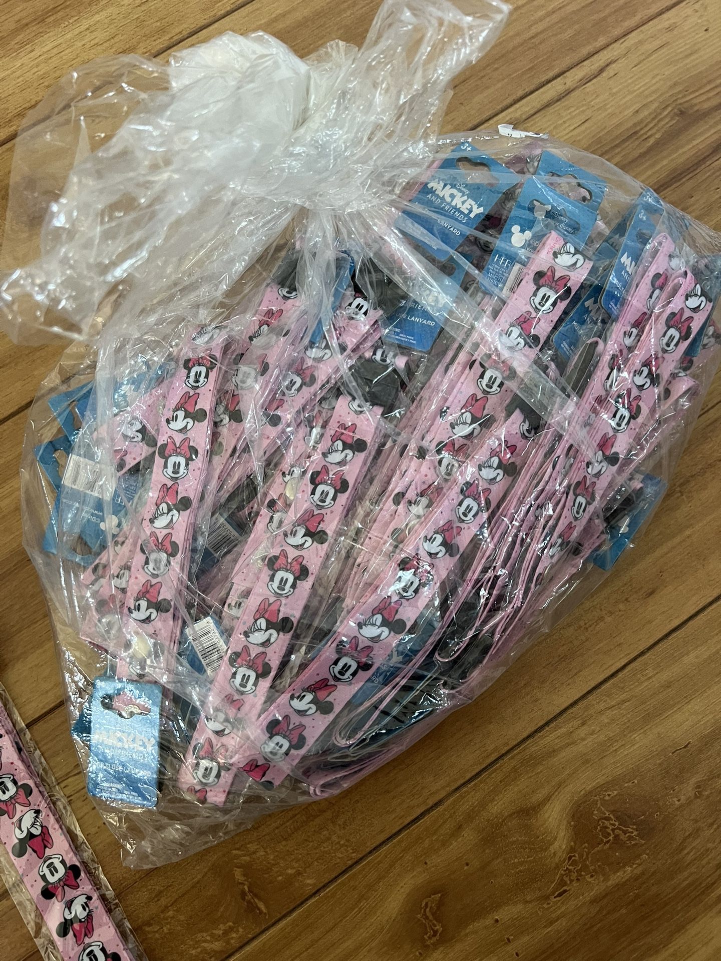 Minnie Lanyard Multiuse