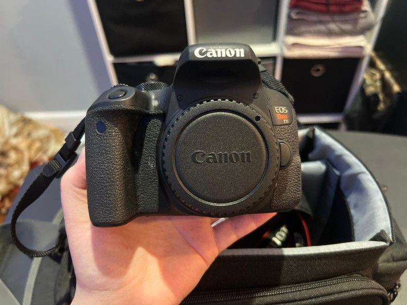 Canon Rebel T7i