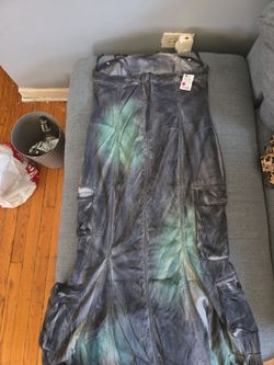 Akira dress size medium