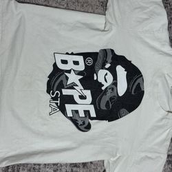 Bape Shirt Size M 40$