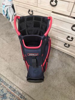 Titliest golf bag