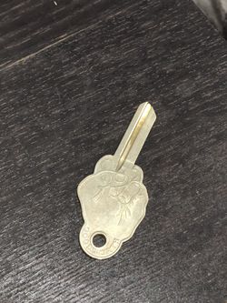 Middle Finger Key