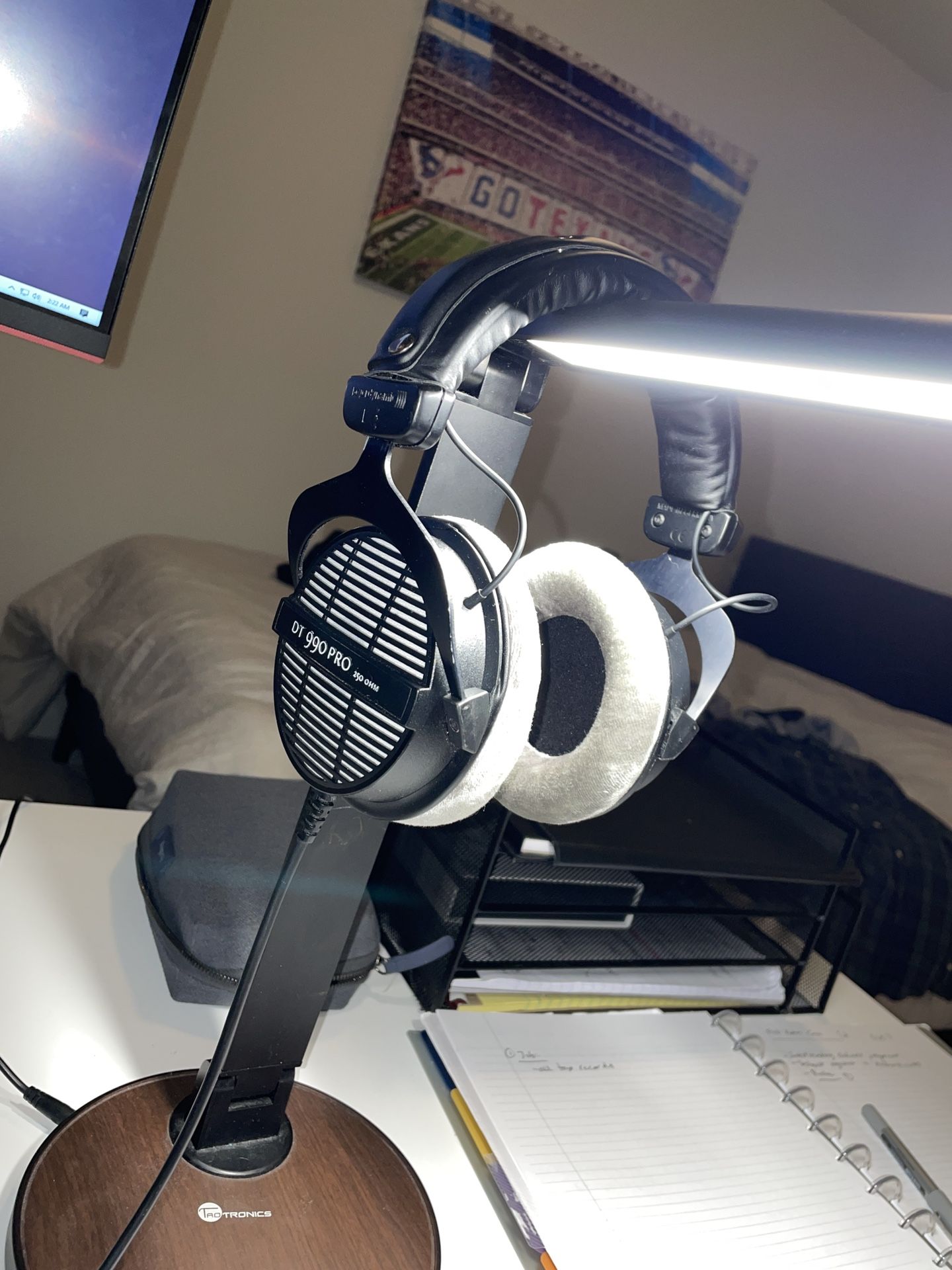 Beyerdynamic DT-990 Pro Studio Headphones
