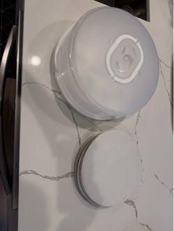 Like New 12” Expandable Cake Carrier and Cake Boards