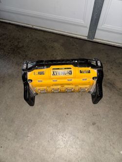 Dewalt  battery charger