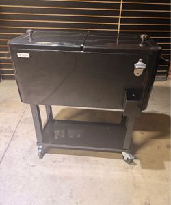 Vingli 80 qt rolling ice chest Black Gloss color