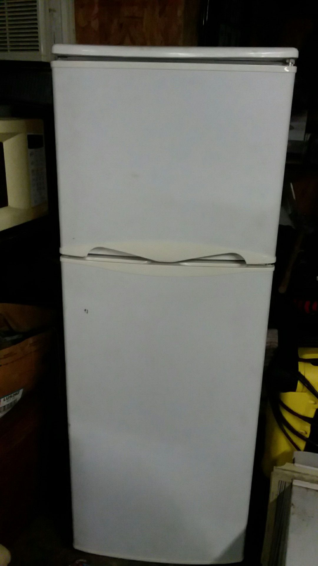 HD supply mini refrigerator