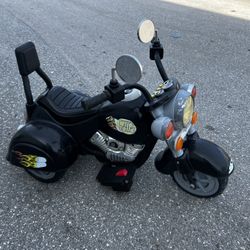 6V Wild Child Toddler Kid’s Battery Powered Motorcycle Car! Works great! New battery! Needs charger. 
