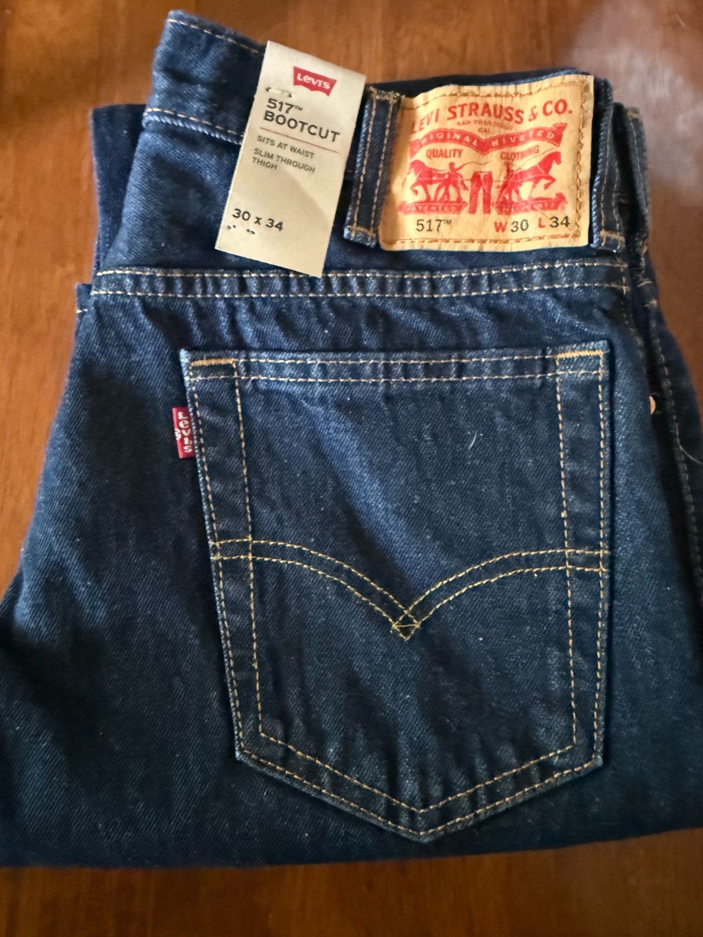 Men’s Levi brand new jeans 30x34