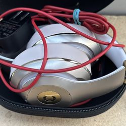 Beats by Dr. Dre Studio Wireless 2 Over the Ear Headphones