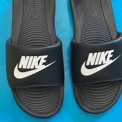 Nike Shoes Mens Size 13 Benassi  Black White Comfort Slide Sandals