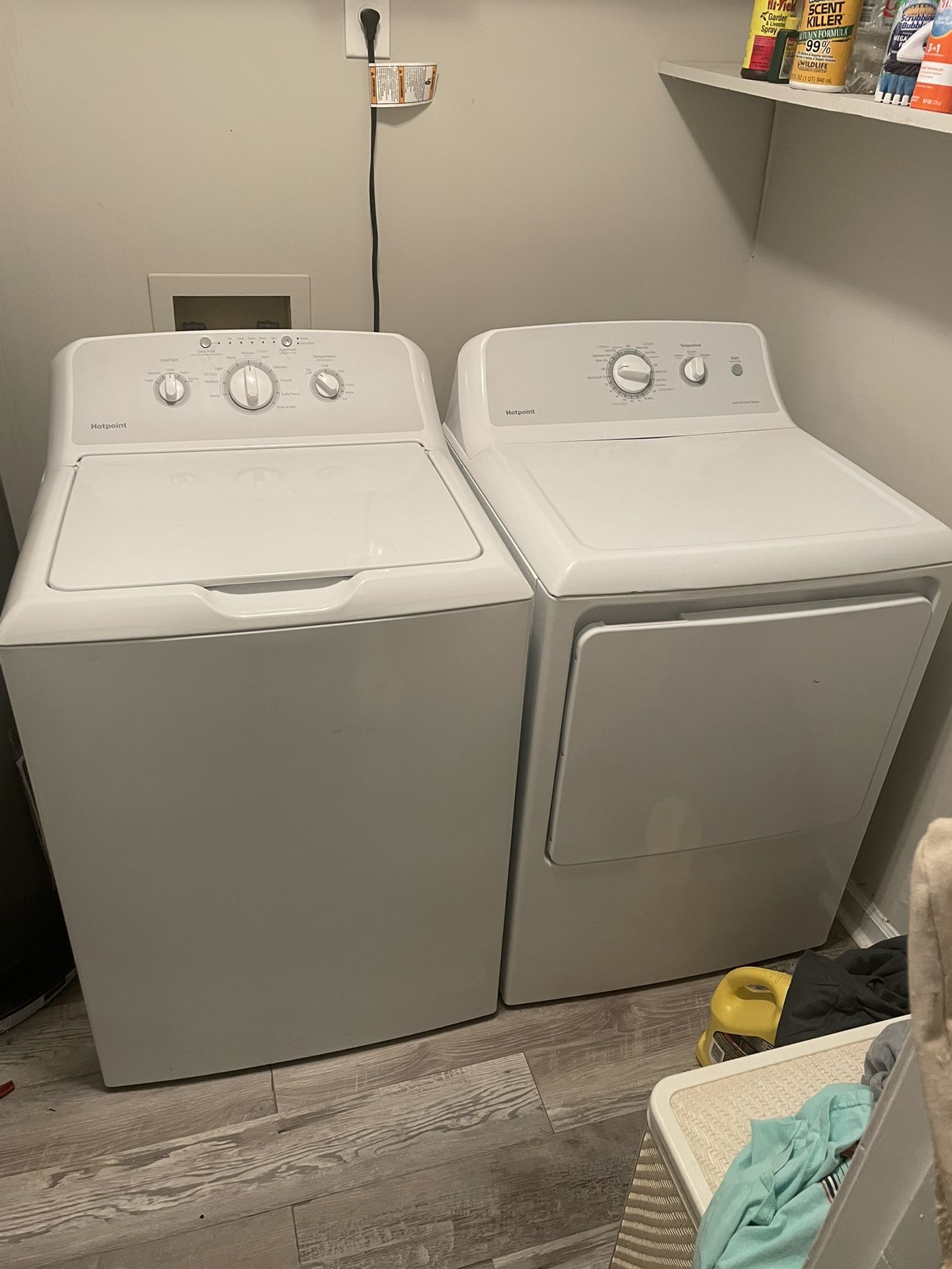 Washer & Dryer ( MOVING NEED GONE ASAP )