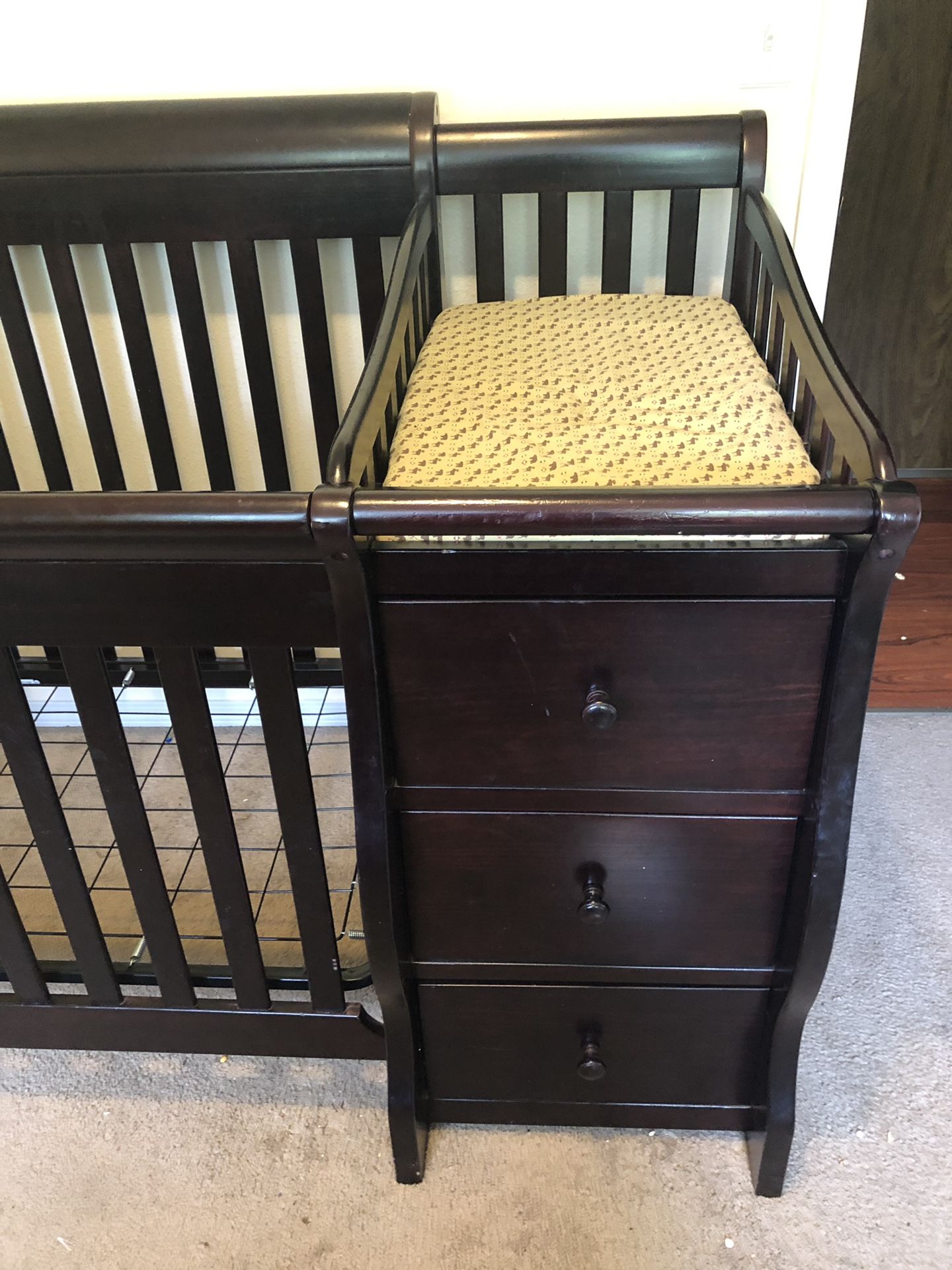 Graco crib