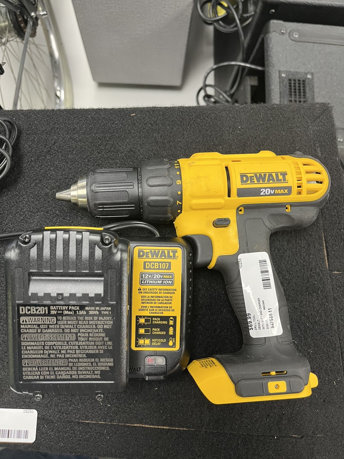 DEWALT Drill (847544-11)
