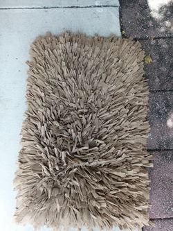 Fancy beige rug $15 OBO