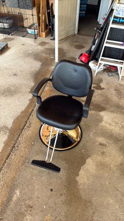 Barber chair