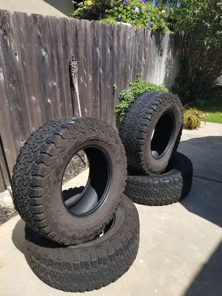 4 used BF Goodrich tires. Size is 35x12.5x18
