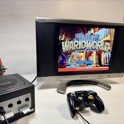Sharp LC-15B9U-SM 15” LCD TV – Great for 4:3 Gaming