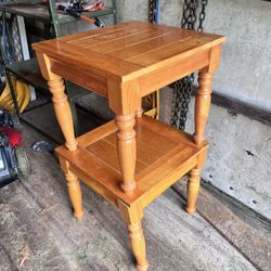2 End Tables 