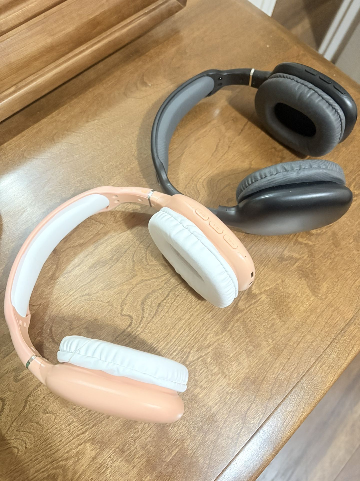 wireless Bluetooth headphones