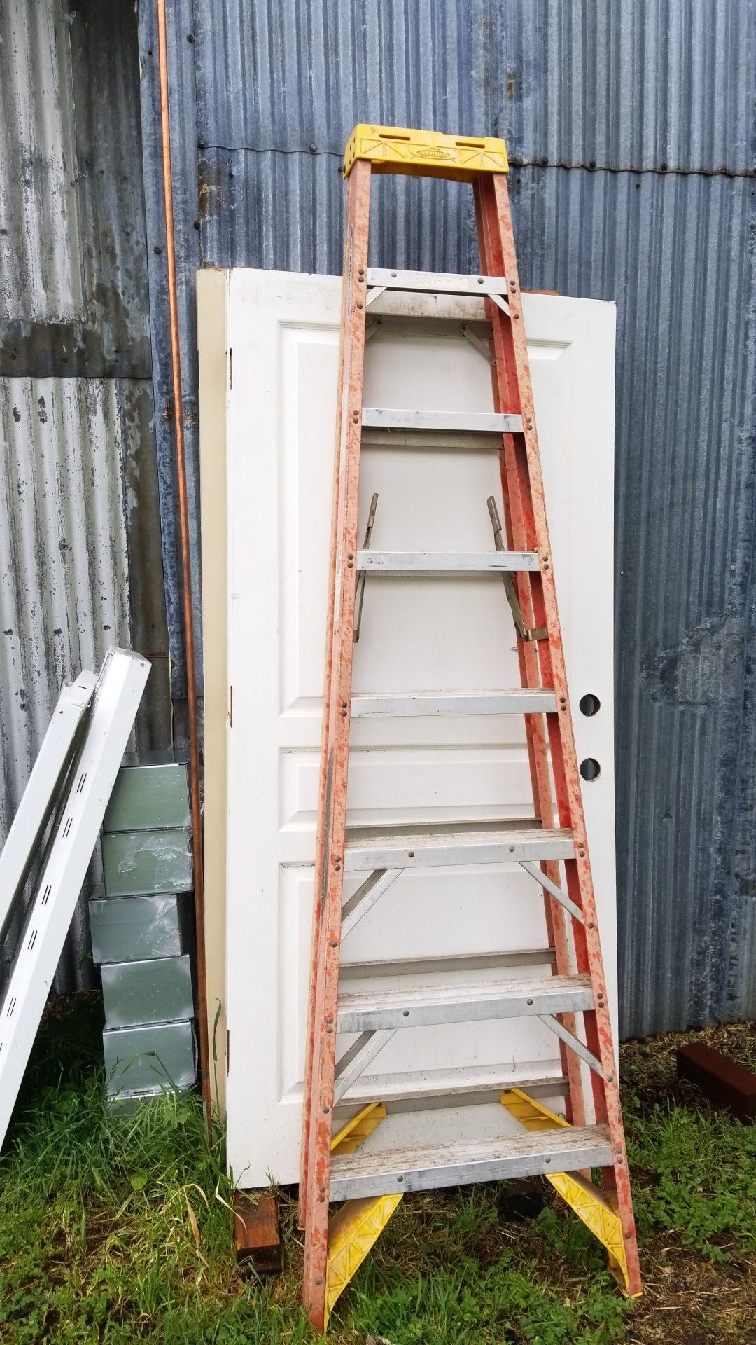 8ft fiberglass ladder