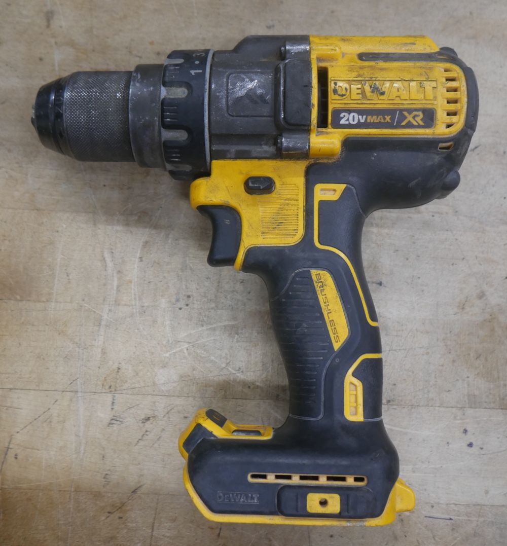DeWalt DCD991 20V MAX XR Brushless 3-Speed Drill Driver bare tool . 