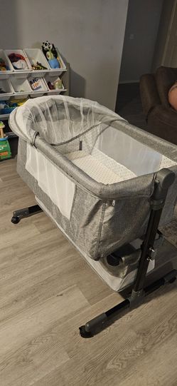 Extra large bassinet