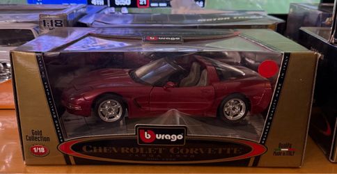 Chevrolet corvette burago 1/18 die cast targa 1998