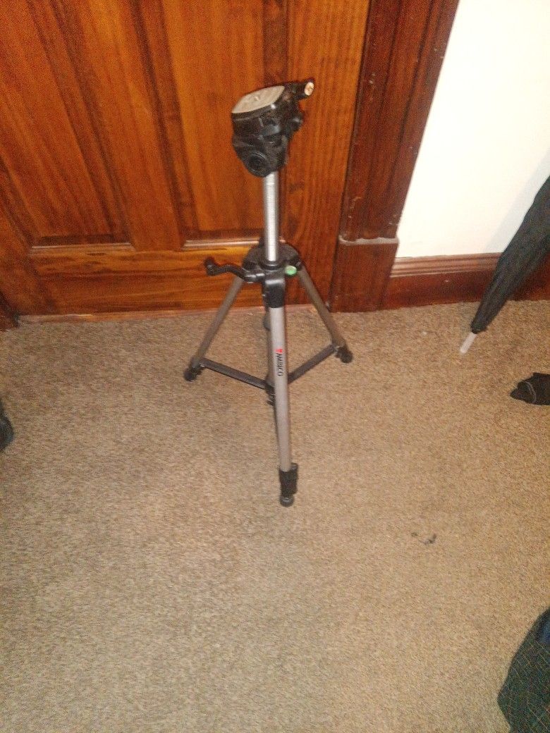 Ambico Camera Tripod