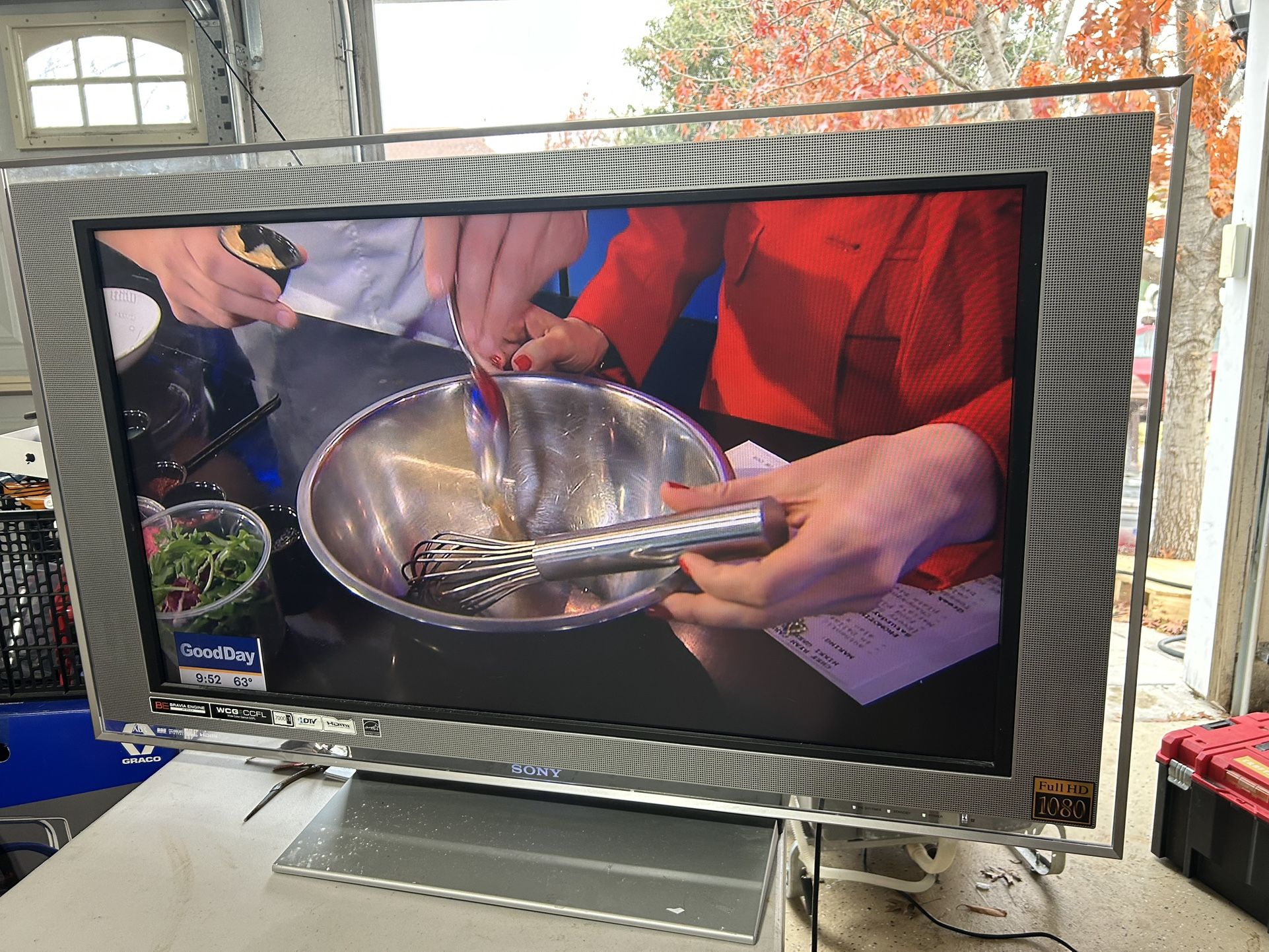 2007 Sony LCD Digital Color TV