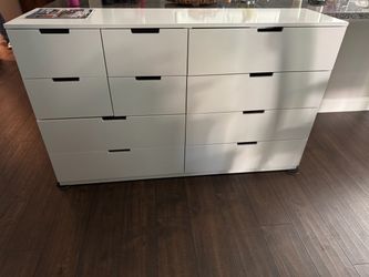 White Dresser  10 Drawers