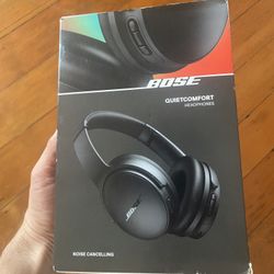 Bose Quietconfort - New Never Taken Out Of box!