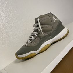 Used Air Jordan Retro 11 Cool Gray 