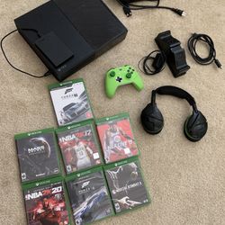 Xbox One 500gb With Games And Accessories 