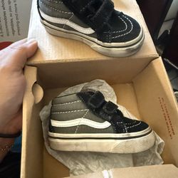 Vans - Toddler Shoes Size 4