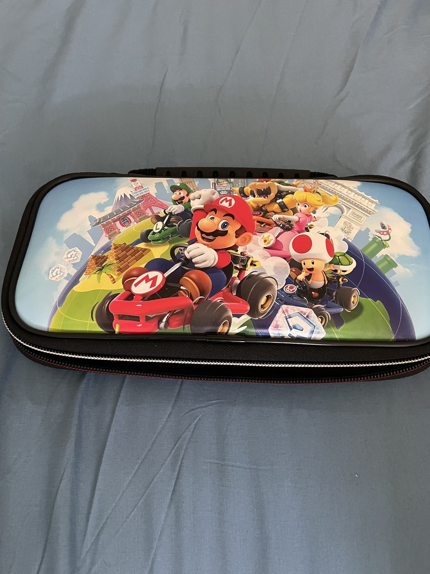 Nintendo Lite Comes With Game Case And Regular USB C Charger