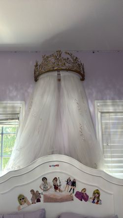 Bed Crown & Draping