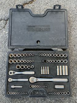 USA Craftsman Socket Wrench Set with Case