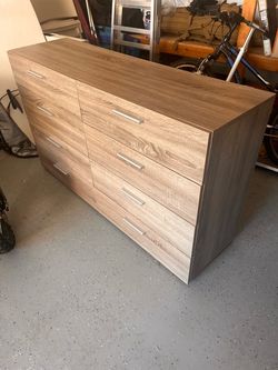 Modern 8-Drawer Double Dresser
